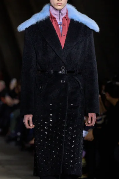 Look 91